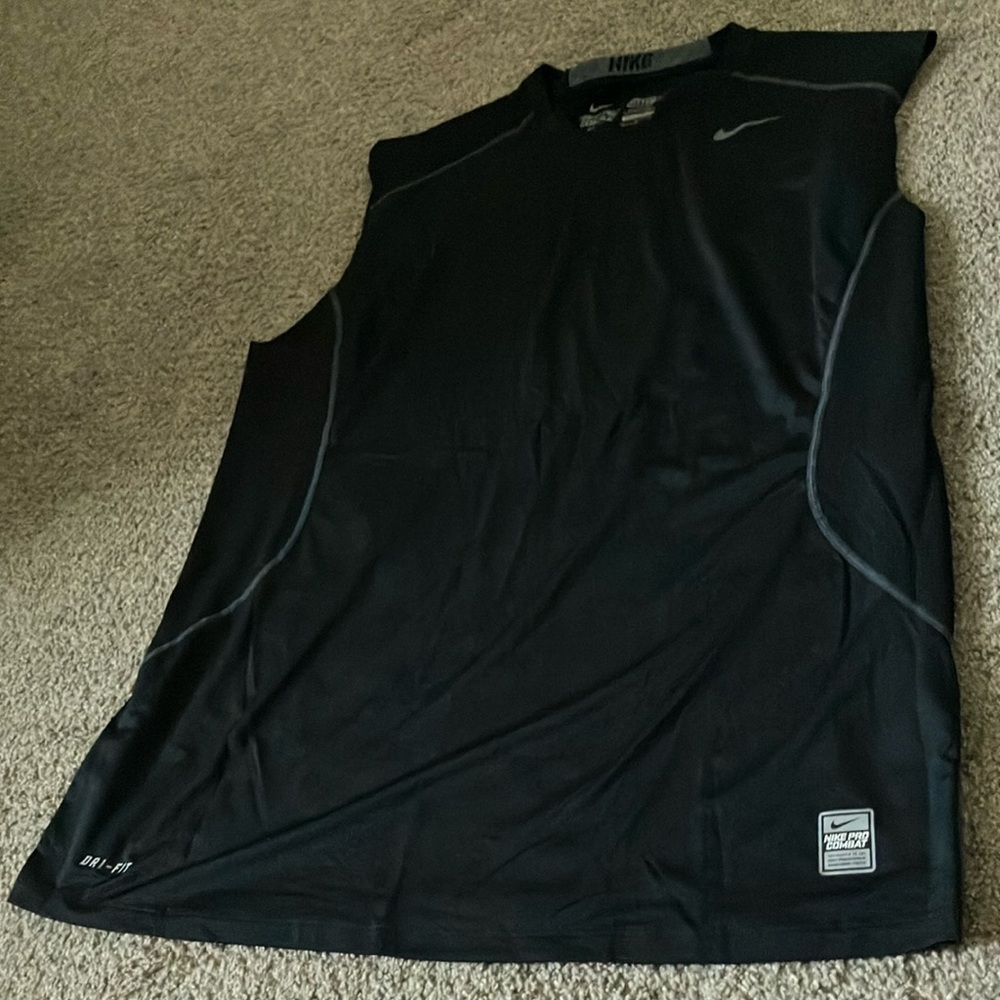 Nike Black Pro Combat dri fit Sleeveless Athletic Top XL